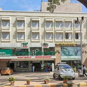 Sunflower Hotel