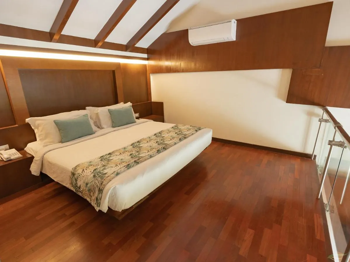 Silent Shores Resort & Spa Maisur 4*,